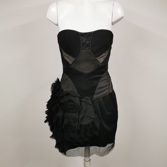 BCBGMaxAzria Dresses & Skirts - BCBGMAXAZRIA Runway Dress